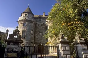 Falkland Palace built between 1501 and 1531 on an earlier foundation, where Mary Queen of Scots lived for a time, Falkland, Fife, Scotland, United