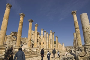 Cardo Maximus Prints: Family walking up Cardo Maximus