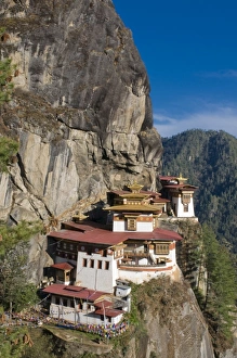 Images Dated 11th April 2009: The famous Taktshang Goempa (Tigers Nest Monastery), Bhutan, Asia