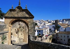 Images Dated 15th June 2007: Felipe V Gate, Ronda, Andalucia, Spain