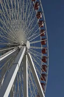 Images Dated 15th April 2008: Ferris wheel at Navy Pier, Chicago, Illinois, United States of America, North America