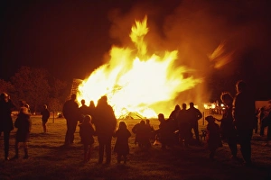 Images Dated 24th January 2008: Figures silhouetted against bonfire for Guy Fawkes Night, United Kingdom, Europe