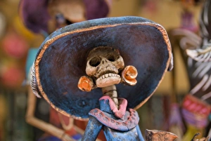 Images Dated 31st October 2008: Detail of figurines on sale for the Day of the Dead celebration, San Miguel de Allende