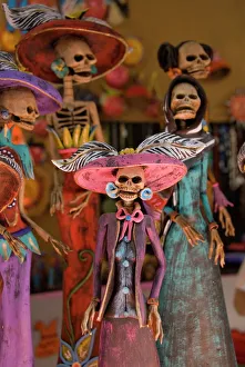 Images Dated 31st October 2008: Detail of figurines on sale for the Day of the Dead celebration, San Miguel de Allende