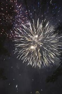 Images Dated 31st December 2007: Fireworks