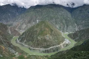 Routes Prints: First Bend of Nujiang River shows mountain landscape and winding valley in Yunnan, China