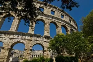Images Dated 29th June 2010: First century amphitheatre, sixth largest amphitheatre in the world, Pula