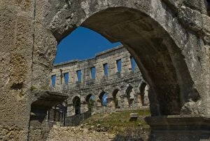 Images Dated 29th June 2010: First century amphitheatre, sixth largest amphitheatre in the world, Pula