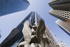 Images Dated 15th April 2009: First Nation aboriginal art sculpture and downtown buildings, Vancouver