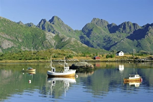 Austnesfjorden Prints: Fishing boat in Austnesfjorden