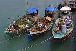 Fishing Net Prints: Fishing boat in Nathon City, Koh Samui Island, Thailand, Southeast Asia, Asia