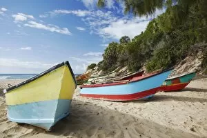 Images Dated 3rd August 2010: Fishing boats on beach, Tofo, Inhambane, Mozambique, Africa