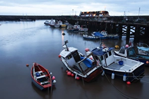 Bridlington Prints: Fishing boats in the Harbour at Bridlington