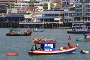 Flats Prints: Fishing boats in Pattaya City, Thailand, Southeast Asia, Asia