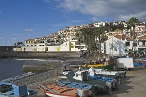 Images Dated 1st December 2011: The fishing village of Camara de Lobos, a favourite of Sir Winston Churchill