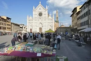 Images Dated 11th May 2008: Flea market in front of the church of Santa Croce, Florence, UNESCO World Heritage Site, Tuscany