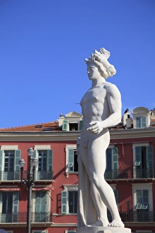 Fontaine du Soleil (Fountain of the Sun), Place Massena, Nice, Alpes Maritimes, Cote d Azur, French Riviera, Provence, France, Europe
