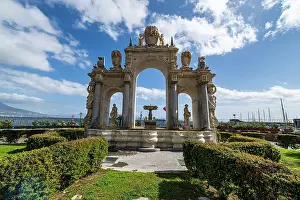 Archway Prints: Fontana del Gigante, the historic Centre of Naples (Napoli)