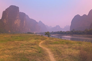 Guangxi Prints: Footpath along the Li Jiang (Li River), Guangxi Province, China, Asia