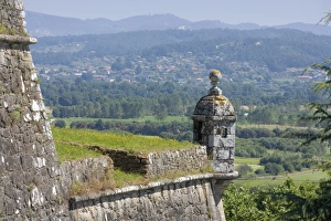 Images Dated 27th June 2008: Fort, looking across to Spain, Valenca, northern Portugal, Europe