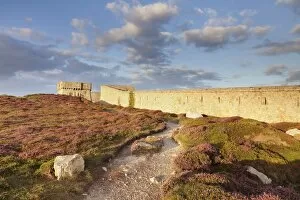Images Dated 27th August 2011: Fortress at Pointe de Toulinguet, Peninsula of Crozon, Finistere, Brittany, France, Europe