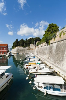 Images Dated 17th August 2010: The Fosa, one of the small ports of Zadar, Zadar county, Dalmatia region, Croatia, Europe