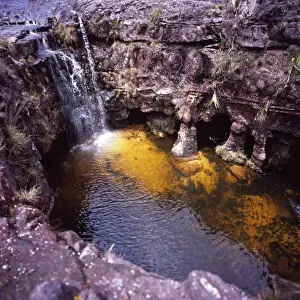 Venezuela Prints: Fosso Sinkhole, summit of Mount Roraima (Cerro Roraima), Tepuis, Venezuela, South America