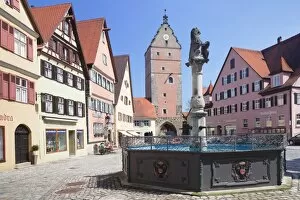 Images Dated 18th April 2011: Fountain at the marketplace with Wornitz Turm Tower, Dinkelsbuhl