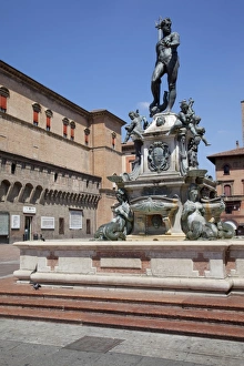 Fountain of Neptune, Piazza del Nettuno, Bologna, Emilia Romagna, Italy, Europe