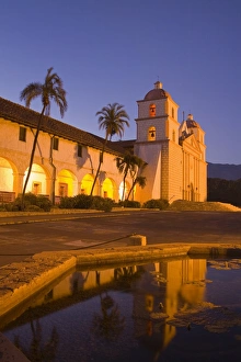 Images Dated 16th July 2009: Fountain, Old Mission Santa Barbara, Santa Barbara, California, United States of America