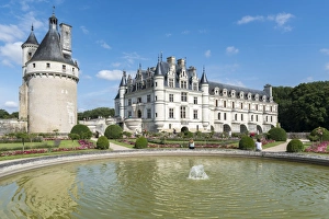 Centre Prints: Fountain in the park of Chenonceau castle, UNESCO World Heritage Site, Chenonceaux