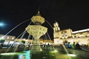 Images Dated 30th October 2010: Fountain in Plaza Valladolid, Morelia, UNESCO World Heritage Site, Michoacan state