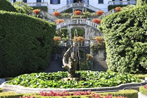 Fortune Prints: Fountain, Villa Carlotta, Tremezzo, Lombardy, Italy, Europe