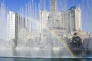 Images Dated 18th February 2010: Fountains at Bellagio and Paris Casino, Las Vegas, Nevada, United States of America