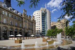 Images Dated 20th June 2008: Fountains in City Square, Leeds, West Yorkshire, England, United Kingdom, Europe