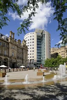 Fountains in City Square, Leeds, West Yorkshire, England, United Kingdom, Europe