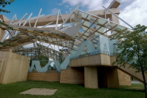 Frank Gehrys pavilion for the Serpentine Gallery, Hyde Park, London Frank Gehrys pavilion for the Serpentine Gallery, Hyde Park, London