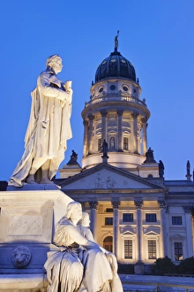 Images Dated 25th February 2009: Franzosicher Dom (French Cathedral) and Schiller Monument, Gendarmenmarkt, Mitte, Berlin, Germany