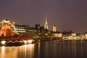 Swiss Prints: Frau Munster, St Peter at Christmas time, Zurich, Switzerland, Europe