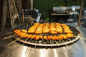 Taipei Prints: Fresh cooked food at the Shilin Night Market, Taipei, Taiwan, Asia