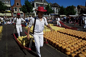 Netherland Prints: Friday cheese auction