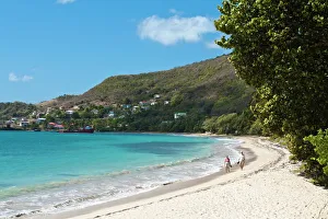 Windward Islands Prints: Friendship Bay beach, Bequia, St. Vincent and The Grenadines, Windward Islands