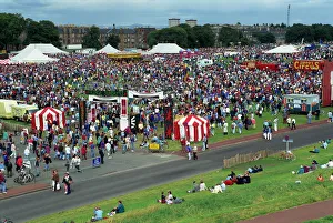 Crowd Prints: The Fringe in the Park