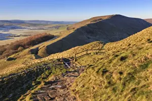 Frosty morning, Great Ridge, view to Rushup Edge from slopes of Mam Tor, near Edale
