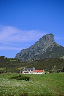 Inner Hebrides Prints: Galmisdale House and An Sgurr