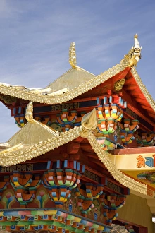 Images Dated 30th April 2008: Ganden Sumsteling Gompa (Gandan Sumtseling) (Songzanlin Si) Buddhist Monastery