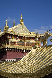 Images Dated 1st May 2008: Ganden Sumsteling Gompa (Gandan Sumtseling) (Songzanlin Si) Buddhist Monastery