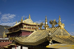 Images Dated 1st May 2008: Ganden Sumsteling Gompa (Gandan Sumtseling) (Songzanlin Si) Buddhist Monastery