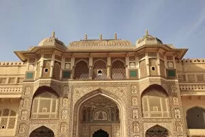 Images Dated 7th April 2010: Ganesh Bol Gate, Amber Fort Palace, Jaipur, Rajasthan, India, Asia