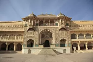 Images Dated 7th April 2010: Ganesh Bol Gate, Amber Fort Palace, Jaipur, Rajasthan, India, Asia